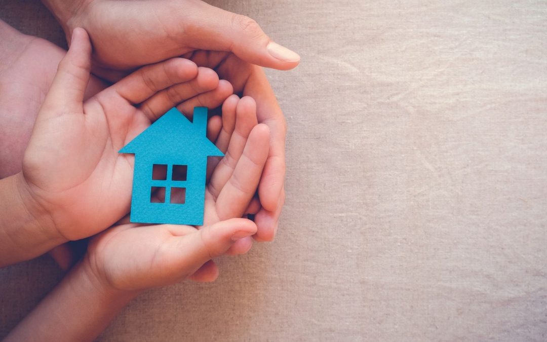 The Difference Between Home Warranty & Home Insurance