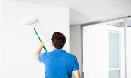Boost Your Home’s Value: How to Know If It’s Time to Repaint Your House Before Selling